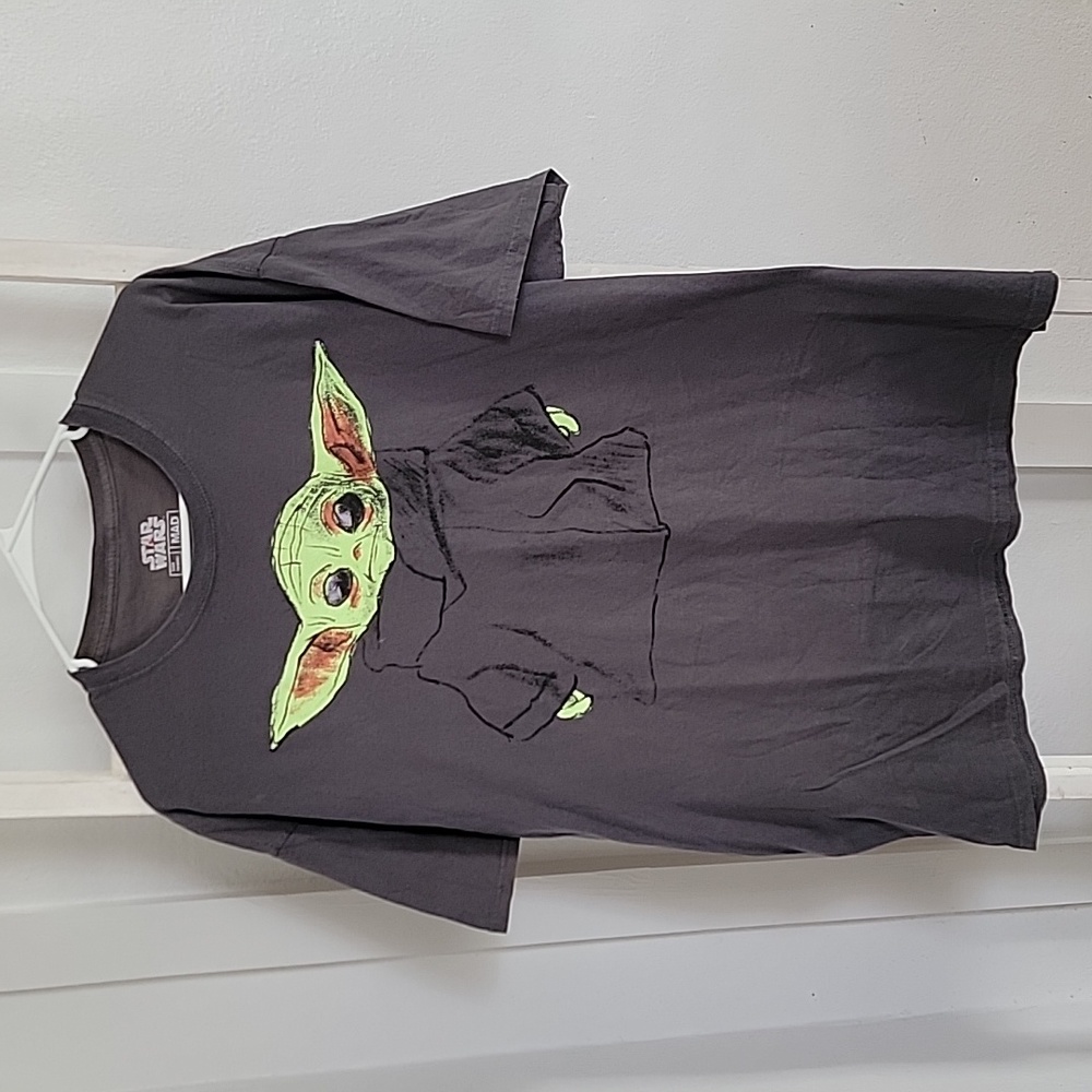 Star Wars Men's Graphic Tee Shirt 2X XXL Baby Yoda Grey Mad Engine 100% Cotton